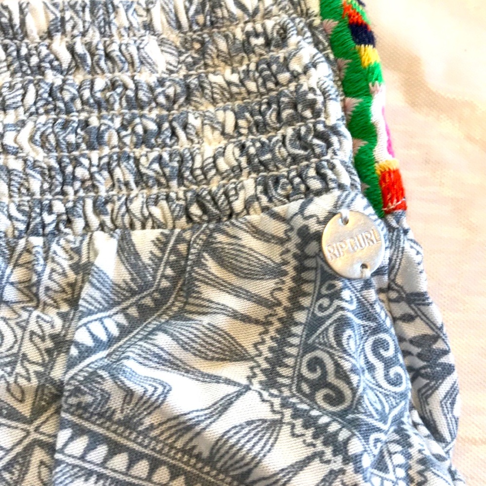 RIPCURL Embroidered Waistband Ruffle Shorts - Picture 11 of 13